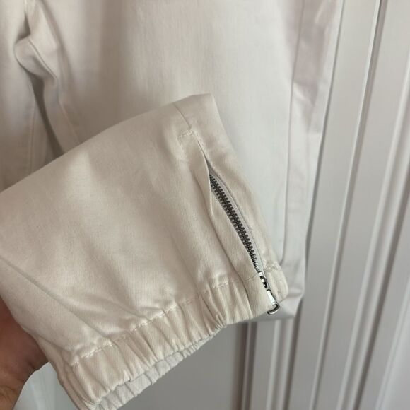 PAIGE Crisp White Mayslie Self-Tie Johger Jeans - Picture 4 of 8